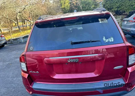 2015 Jeep Compass Latitude z USA, uszkodzony, nr VIN 1C4NJDEB5FD162504